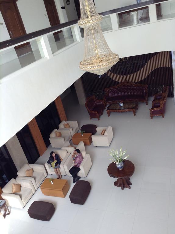Hotel Safira Маґеланґ Екстер'єр фото