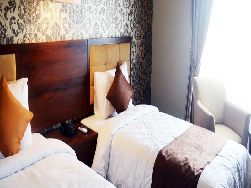 Hotel Safira Маґеланґ Екстер'єр фото