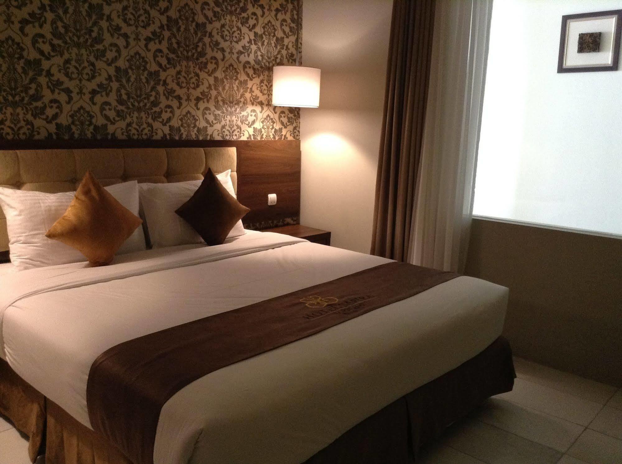 Hotel Safira Маґеланґ Екстер'єр фото